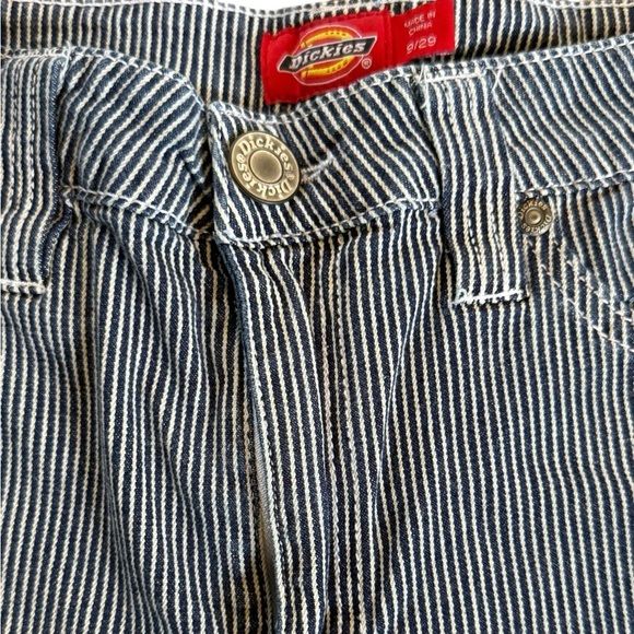 Dickies Striped Blue & white stretch denim Women's Shorts size 9/29 EUC - Picture 3 of 11